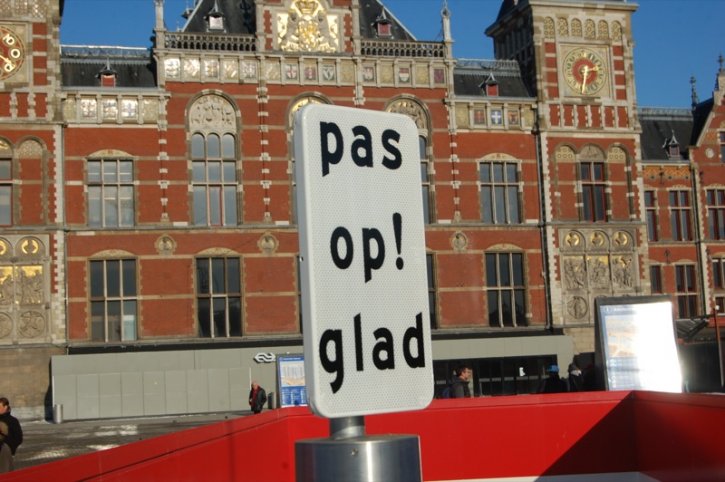 Pas op glad.JPG